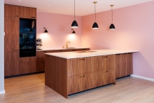 Kitchen with an island 7