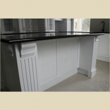 English kitchen island