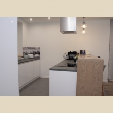 kitchen island with veneer worktop